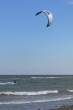 Kitesurfer, Baltic Sea, Falshöft, Pommerby, Schleswig-Holstein, Germany