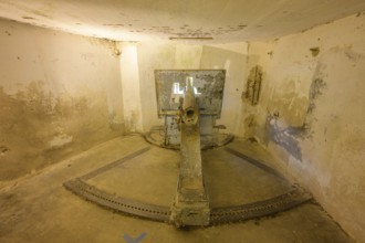 Gun emplacement in Fort de Vaux from the 1st World War, Douaumont, Département Meuse, France
