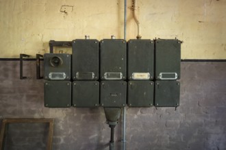 Siemens plant with fuses, power supply, former paper factory and mill for the production of