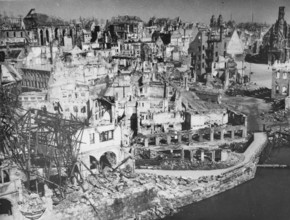City view, the destroyed Nuremberg, 1946