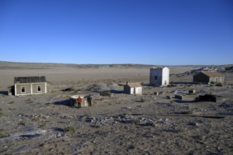 Alte Gebäude und Wasserbecken in Grillenthal, einst Versorgungsstation für Frischwasser,