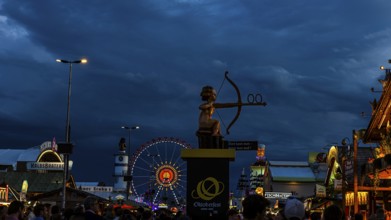 Toilet sign on the evening festival meadow, Theresienwiese, Oktoberfest, Munich, Upper Bavaria,