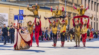 Munich Moriskentänzer of the Technical University of Munich, Trachten- und Schützenzug,