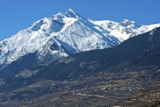 Snow-covered mountain range Haut de Cry, Chamoson, Valais, Switzerland