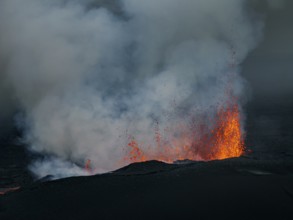 Lava, volcanic eruption, volcano, ash cloud, aerial view, Sundhnúkur crater chain, July 2025,