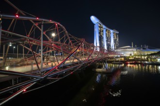 Helix Bridge, Marina Bay Sands Hotel in the background, Central Singapore District, Singapore