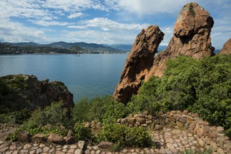 Picturesque coast and red rocks, Pointe de l'Aiguille, Théoule-sur-Mer, Massif de l'Esterel,