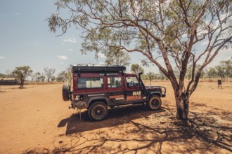 Australia Outback Landrover Camper, Australia
