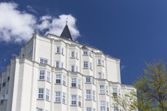 Cammann-Hochhaus, historic administration building of a former upholstery fabric weaving mill with