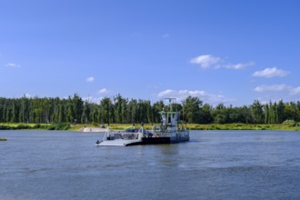 Yaw rope ferry, car ferry across the Elbe near Havelberg, Werben, Saxony-Anhalt, Germany