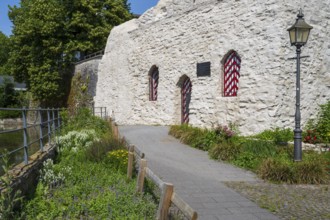 Castle ruins, Lippe waterfall, Bad Lippspringe, climatic health resort, North Rhine-Westphalia,