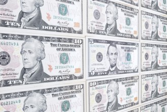 US dollar notes, 10 dollars, 5 dollars, banknotes