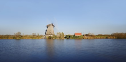 Historic windmill, UNESCO World Heritage Site, Kinderdijk, South Holland, Netherlands