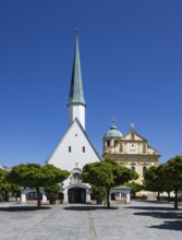 Chapel of Grace and St Magdalene's Church on Kapellplatz, place of pilgrimage, Altötting, Upper
