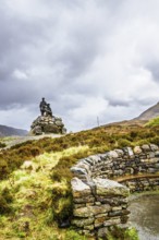 Collie and MacKenzie Statue, Sligachan Old Bridge, Isle of Skye, Scotland, UK