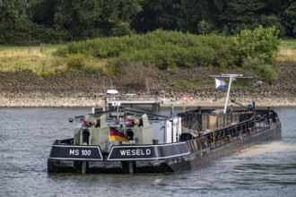 Special ship MS100 of the company Hülskens Wasserbau on the Rhine near Duisburg-Beeckerwerth,