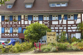 Kässtadel, KäStadel, on the lake, specialist cheese shop with bistro, cheese shop, delicatessen,