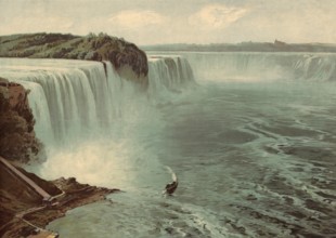 Niagara Falls, waterfalls of the Niagara River on the border between the US state of New York and