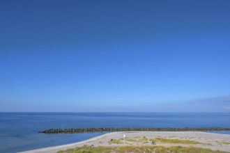 Baltic Sea beach with breakwater, Ahrenshoop, DarÃŸ, Mecklenburg-Western Pomerania, Germany