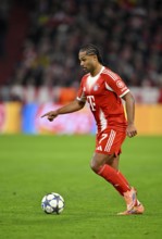 Serge Gnabry FC Bayern Munich FCB (07) Action on the ball Gesture Gesture Champions League, Allianz