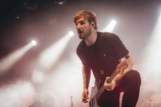 Bass player Pascal Theisen from Emil Bulls live on X-Mas Bash Tour 2025 at Huxley's New World in