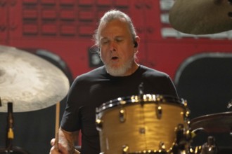 Jean-Paul Gaster, drummer of Clutch, live on UK & European Tour 2025 at Huxleys Neue Welt in Berlin