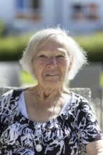86-year-old woman, retirement home, Jettingen, Baden-WÃ¼rttemberg, Germany