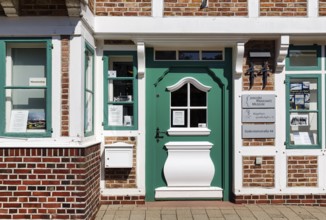 Joachim Ringelnatz Museum, faÃ§ade detail, museum shop, Cuxhaven, Lower Saxony, Germany