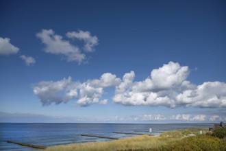 Baltic Sea beach in Ahrenshoop, Wollkenhimmel, DarÃŸ, Mecklenburg-Western Pomerania, Germany