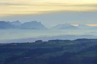 Lucerne Midlands, behind them the Bernese Alps, MÃ¼swangen, Canton, Lucerne, Switzerland