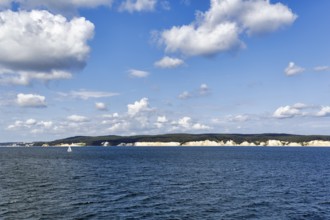 Distinctive white cliffs, famous chalk cliffs, Jasmund National Park, sailboat, Cumulus, RÃ¼gen