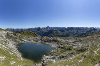 Mountain panorama over Laufbichlsee, behind it the Hochvogel, 2592m, AllgÃ¤u Alps, AllgÃ¤u,