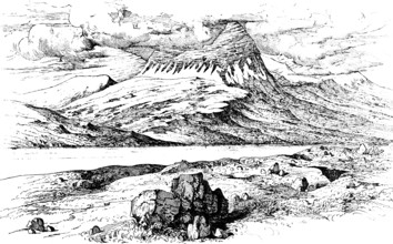 Dormant volcano SkarÃ°sheiÃ°i (1054 m) in the west of the Atlantic island, Hafnarfjalls mountain