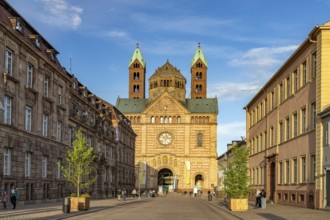 MaximilianstraÃŸe and Speyer Cathedral in Speyer, Rhineland-Palatinate, Germany
