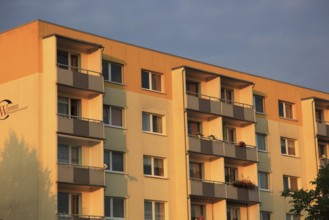 Rental apartments of the Weimar housing cooperative, prefabricated building, balconies, renovated,