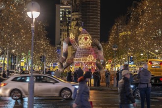 Christmas decoration, light decoration, in Berlin, TauentzienstraÃŸe, view of the Memorial Church