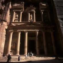 Khazne Faraun, Pharaoh's Treasure House, Nabatean Rock City Petra, Jordan