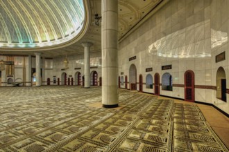 Jame' Asr Hassanil Bolkiah Mosque, Decorated prayer hall, Bandar Seri Begawan, Brunei