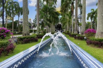 Jame' Asr Hassanil Bolkiah Mosque, King's entrance garden and fountain, Bandar Seri Begawan, Brunei