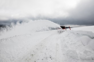 Snowplow and snowy road, Hofsgrund, Schauinsland, Black Forest, Southern Black Forest,