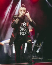 Singer Adam Gontier from Three Days Grace live on tour 25 at Berlin's Tempodrom on 19.11.2025