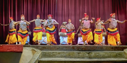 Kandi Lake Club Cultural Dance Show, Kandy, Sri Lanka