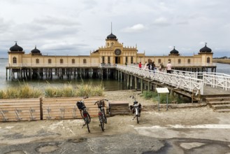 Kallbadhuset Varberg, cold bath house and sauna on the beach, Moorish style, visitors on wooden
