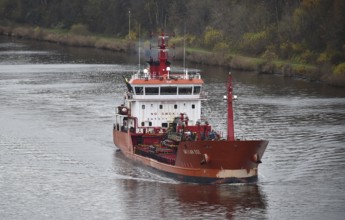 Tanker VARKAN EGE in the Kiel Canal, NOK, Kiel Canal, Kiel Canal, Schleswig-Holstein, Germany
