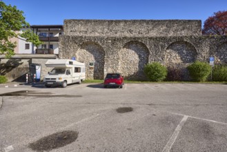 City wall, city fortification, car park, caravan, trees, lawn, blue sky, cloudless, Forstamtstraße,