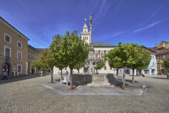 Wittelsbacherbrunnen, fountain, square, cobblestones, general architecture, historic town hall,