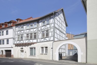White new half-timbered house with archway, Schmalkalden, Franconia, Thuringia, Germany