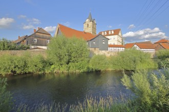 St Bartholomew's Church and Werra, bank, houses, idyll, Themar, cobblestone, Thuringia, Germany