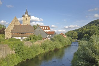 St Bartholomew's Church and Werra, banks, houses, idyll, Werra valley, river landscape, Themar,