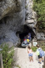 Excursion destination Wimsen Cave in the Swabian Alb. This tourist attraction is the only cave in